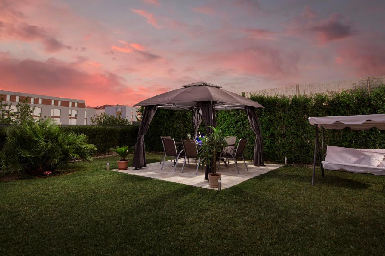 Апартаменты Sunny Garden Adria Сплит Экстерьер фото