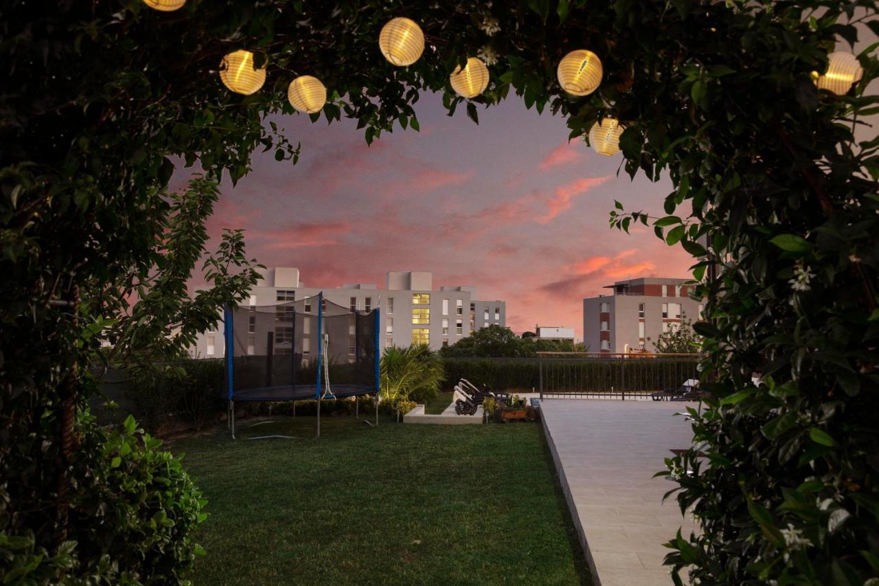 Апартаменты Sunny Garden Adria Сплит Экстерьер фото